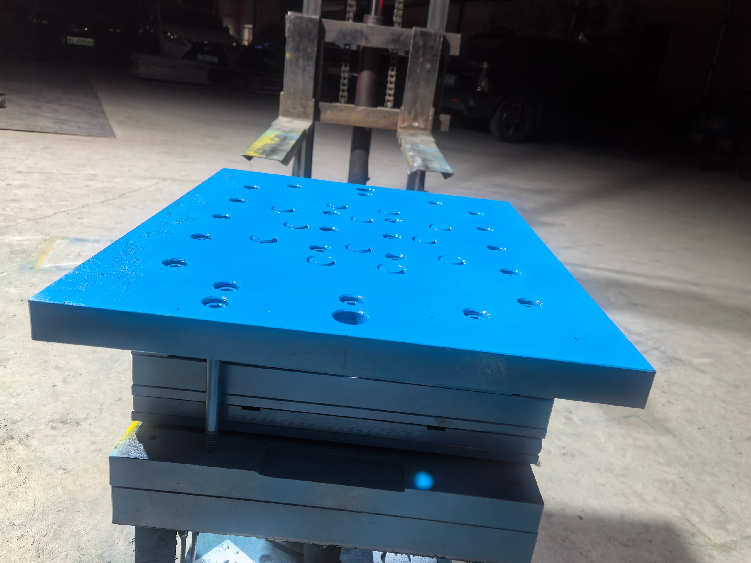 Die Bottom Structure